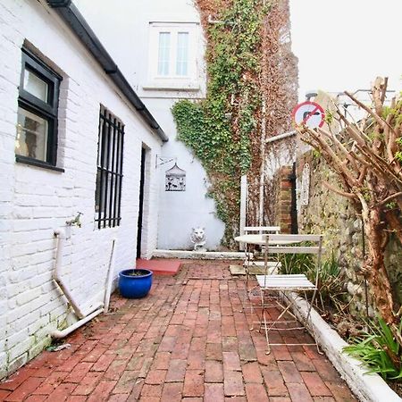 The Little Cottage By Air Premier Seaford Exterior photo